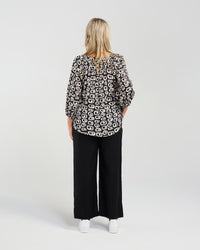 Geometric Gathered Sleeve Top