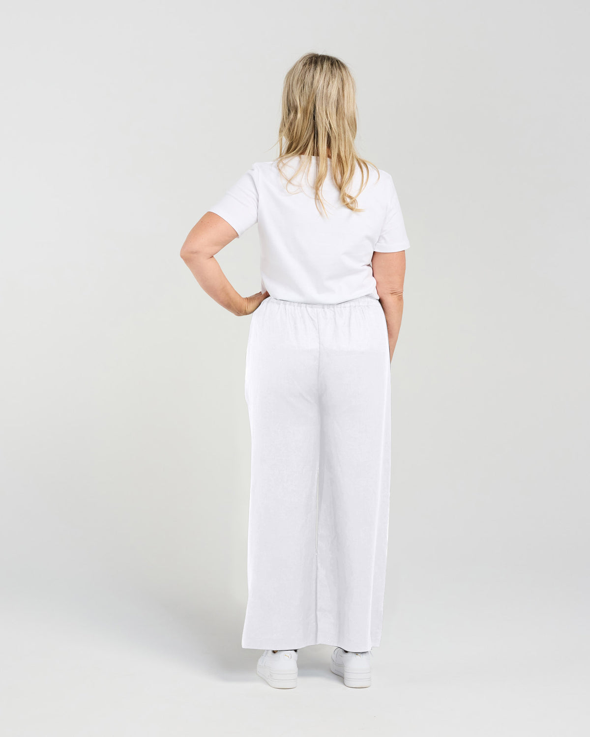 Straight Leg Linen Pant