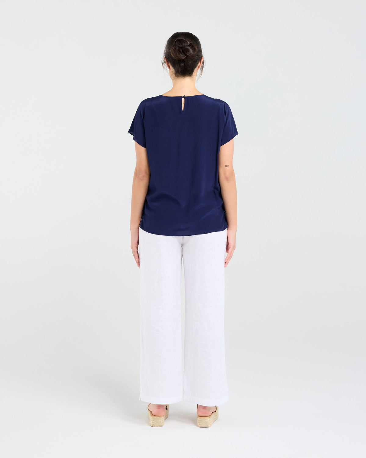 Leonne V-neck Shell Top
