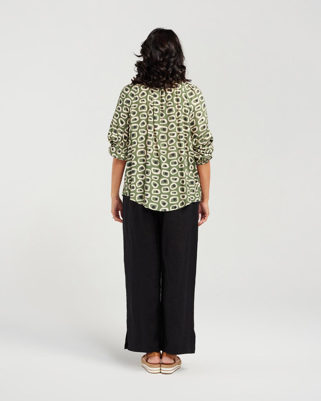 Geometric Gathered Sleeve Top