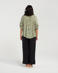 Geometric Gathered Sleeve Top