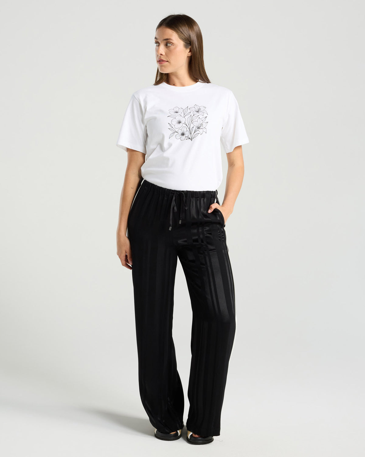 Greta Stripe Trim Pant