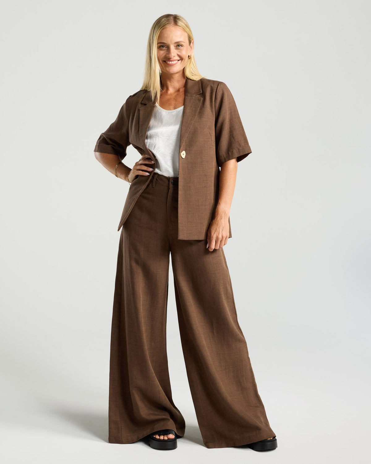 Francesca Linen Blazer